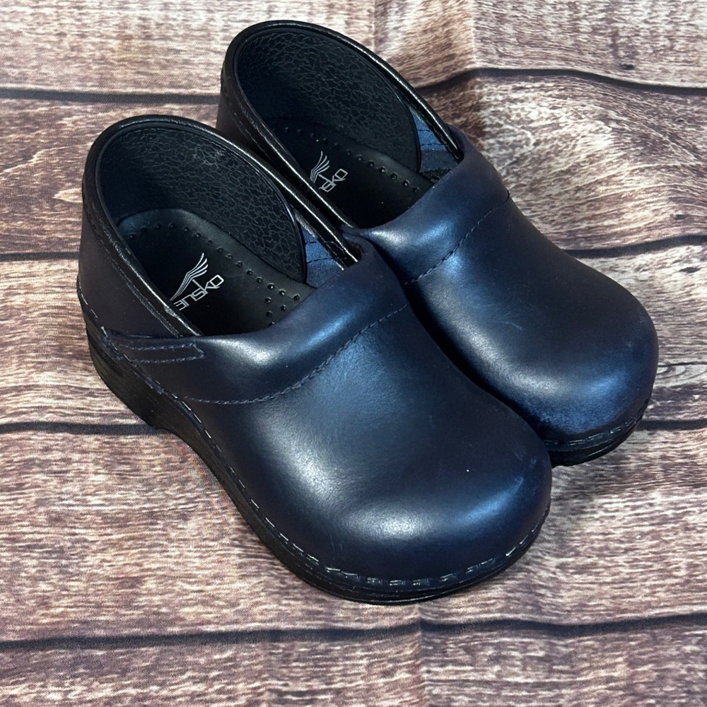 Dansko Kids Professional Navy Blue Leather Clogs Shoes Size EU 26